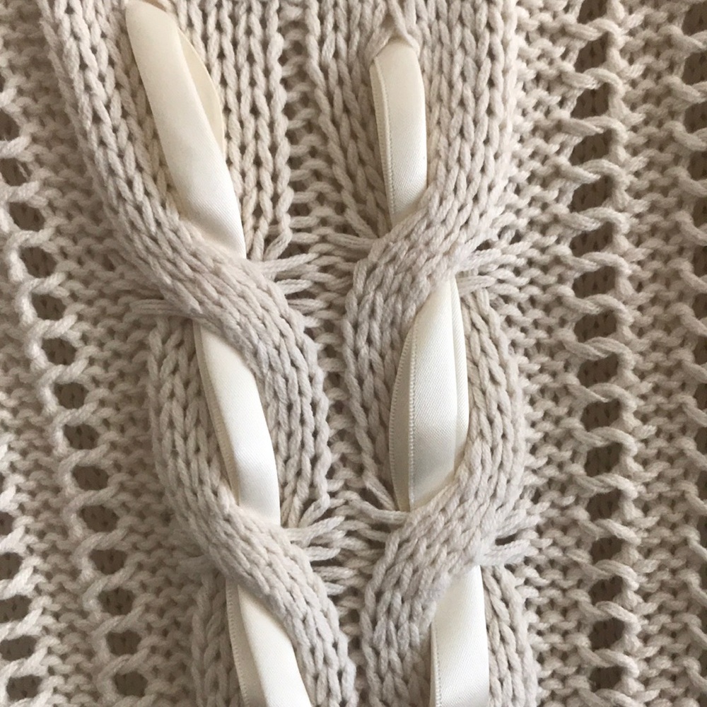 ✨Lauren Conrad cream knit sweater✨ - Picture 3 of 4